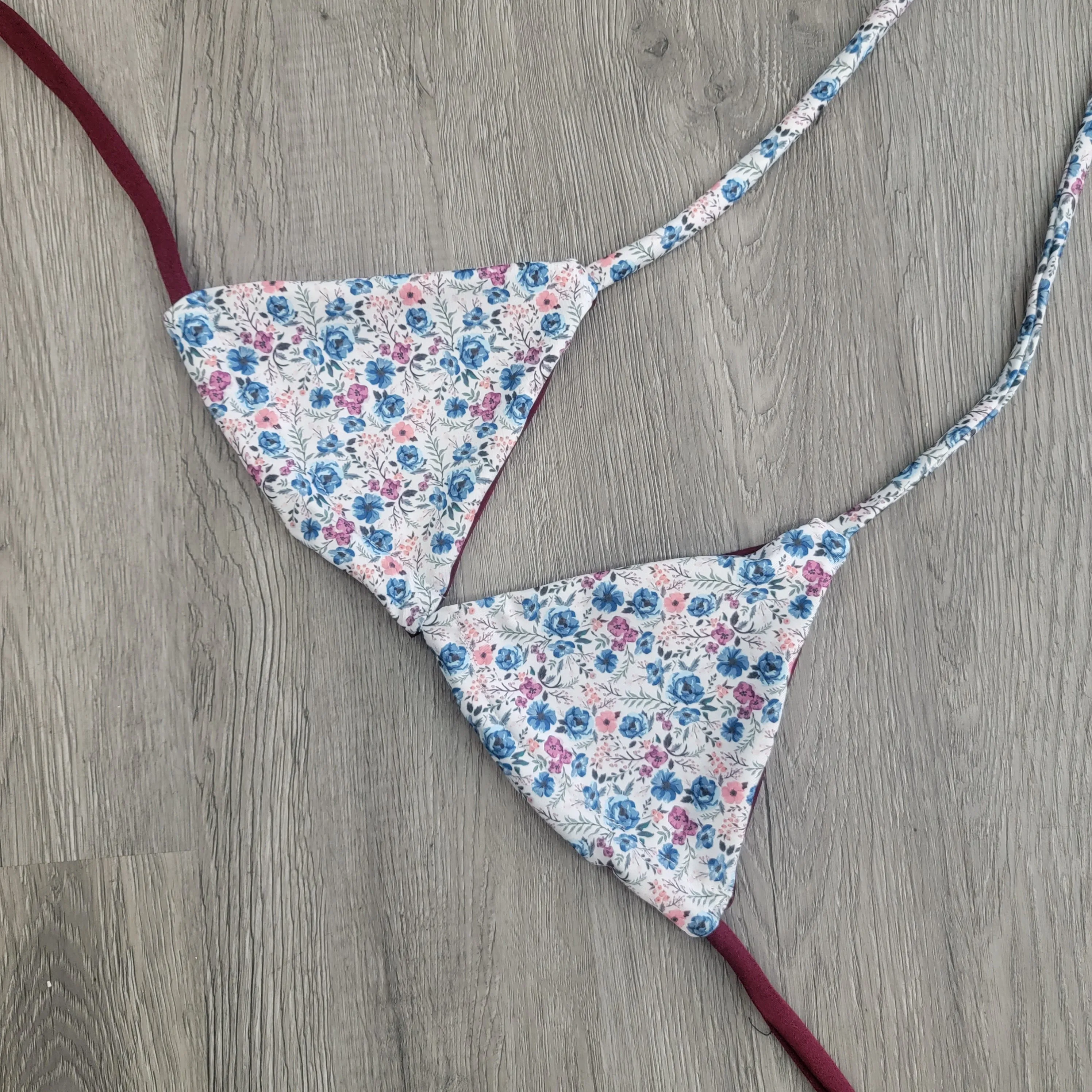 Ditzy Floral Triangle Top Sample